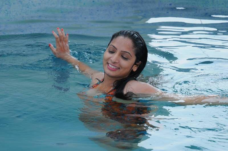Tollywood Actress In Swimming Spicy Photos