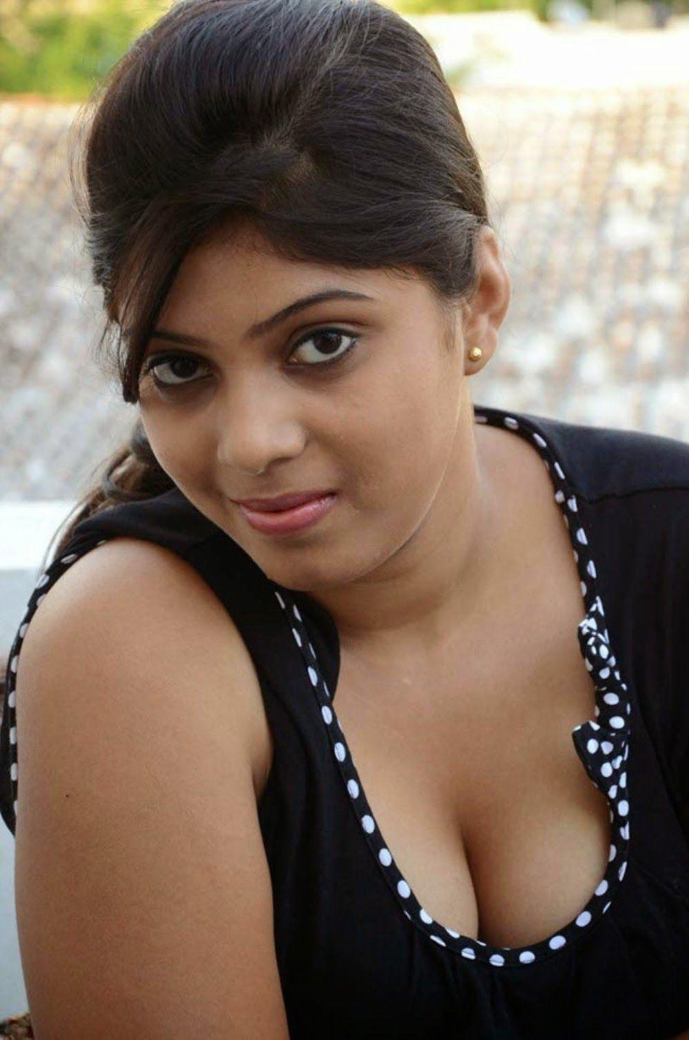 Tollywood Vamp Actress Hot Pictures