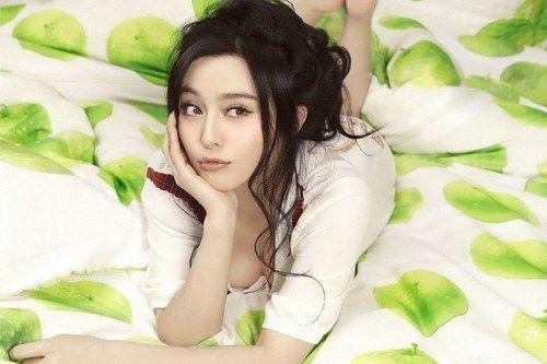 Top 10 Hottest  Models and Actresses pics