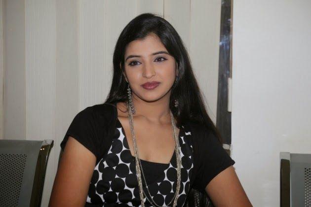 TV Anchor Shyamala Spicy Images