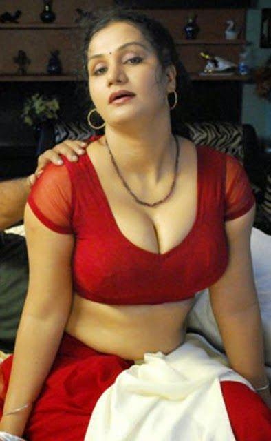 TV Serial Hot Aunty Stills