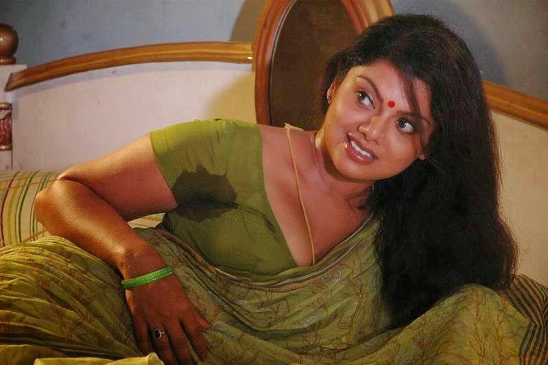 TV Serial Hot Aunty Stills