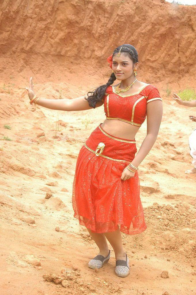 Umasree Hot Dancing Pics
