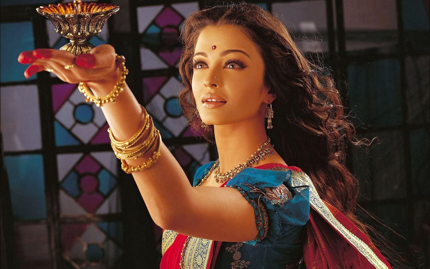 Universal Beauty Aishwarya Rai HD Wallpapers