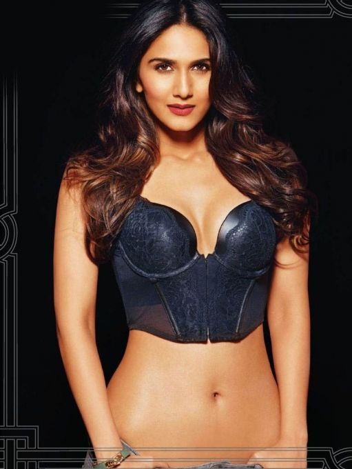 Vaani Kapoor Latest Hot Unseen Photoshoot Stills