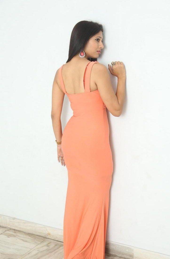 Vanditha Hot Clevage Photos