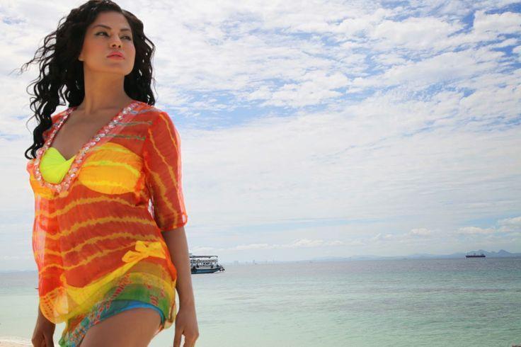 Veena Malik Hot bikini Photos