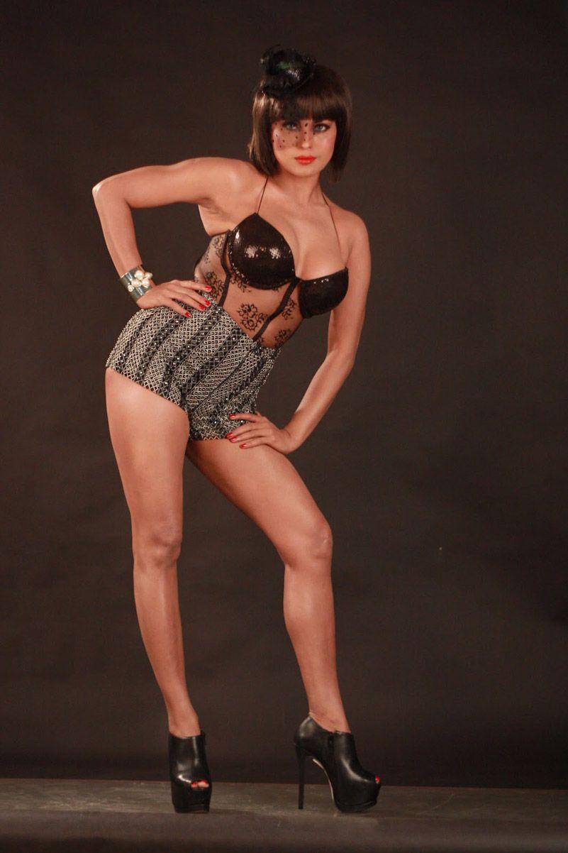 Veena Malik Sexy Gallery