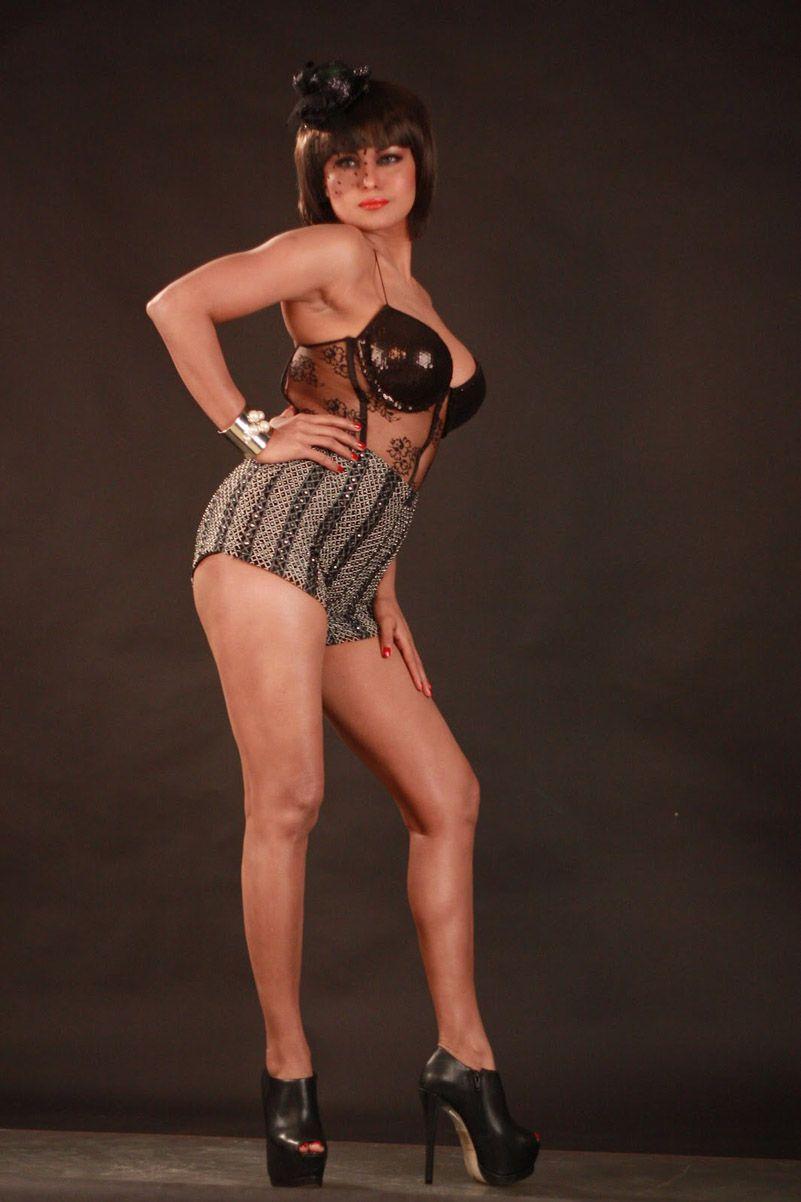 Veena Malik Sexy Gallery