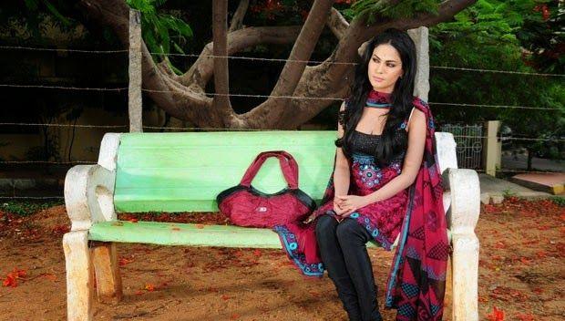 Veena Malik Sexy Images