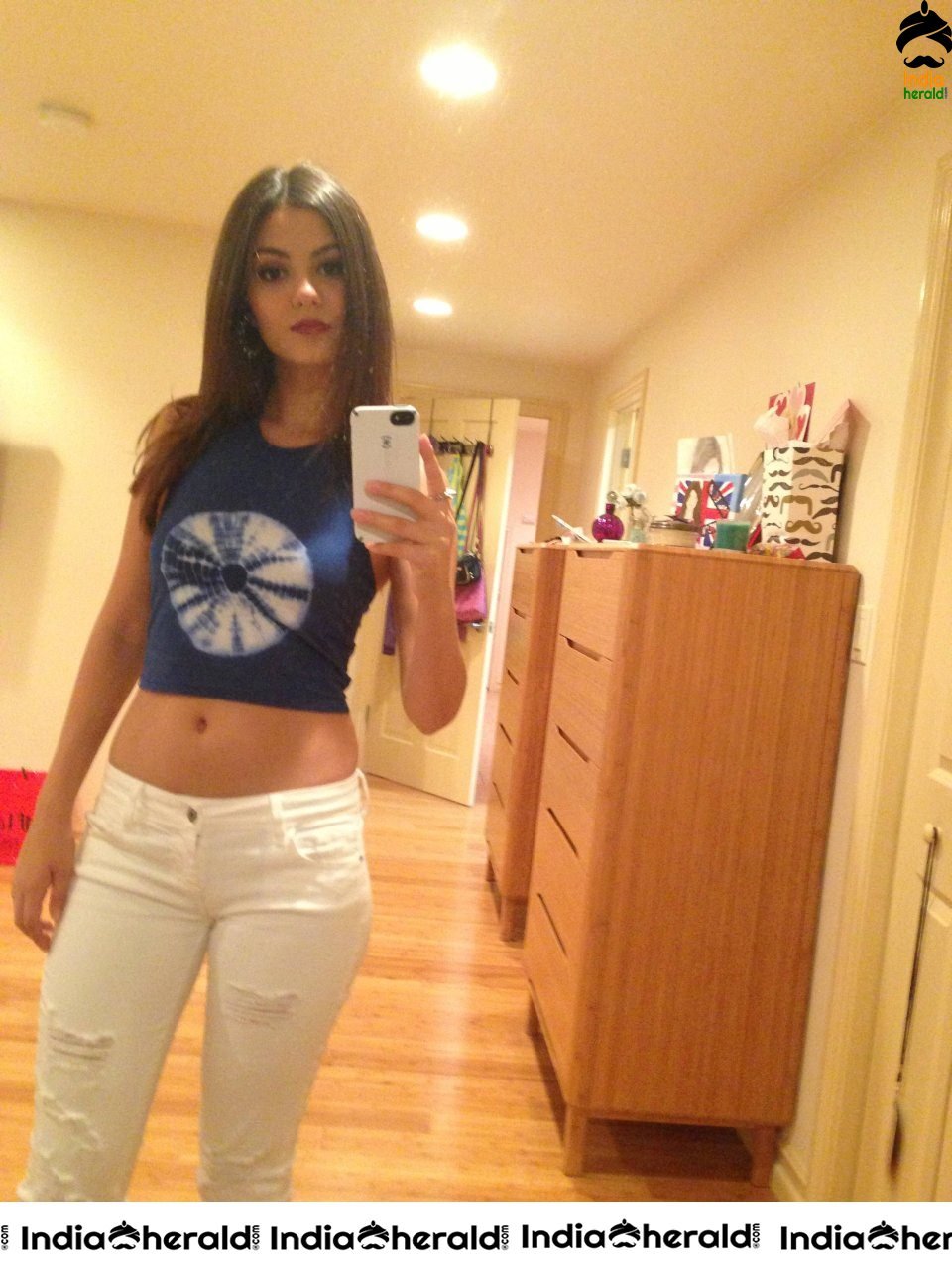 Victoria Justice LEAKED PRIVATE HOT TOPLESS EXPOSING PHOTOS