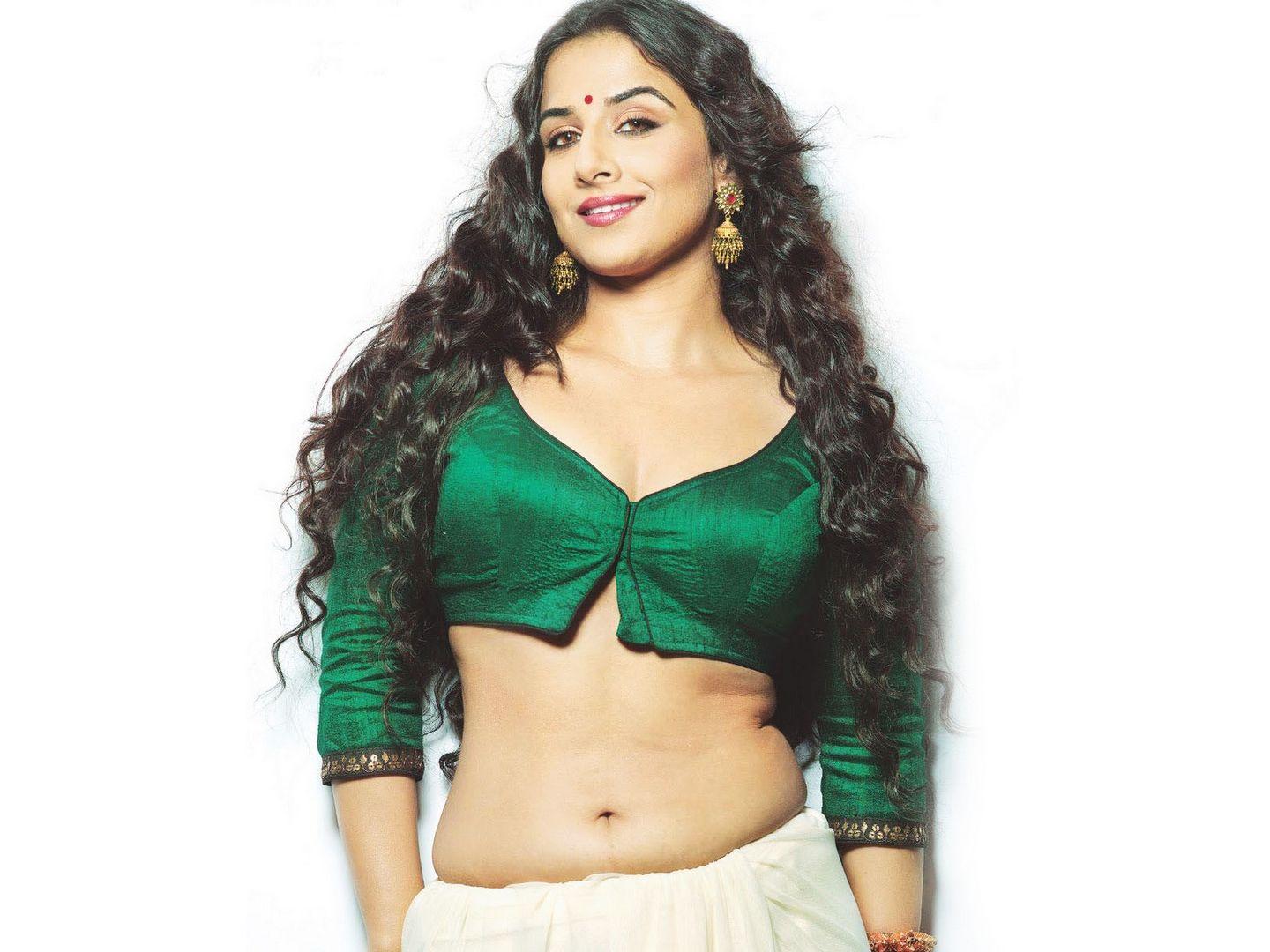 Vidya Balan Hot Spicy Pics