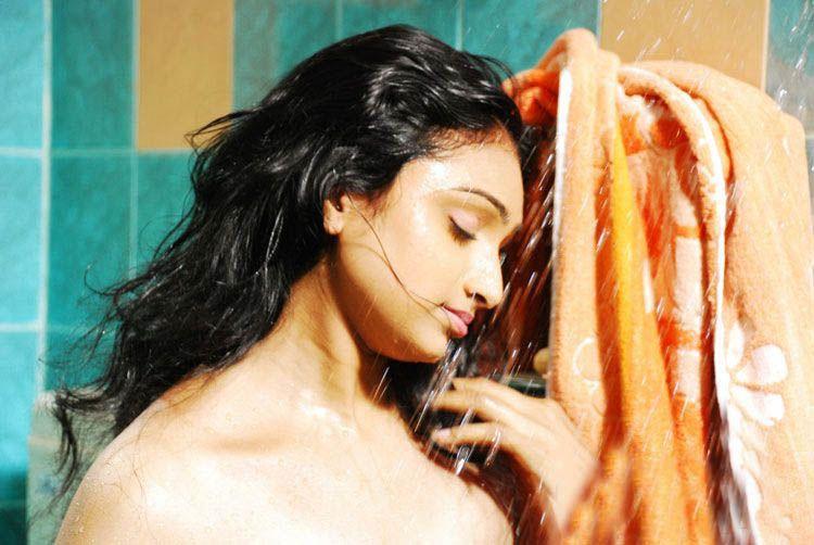 Waheeda Romantic Hot Pics