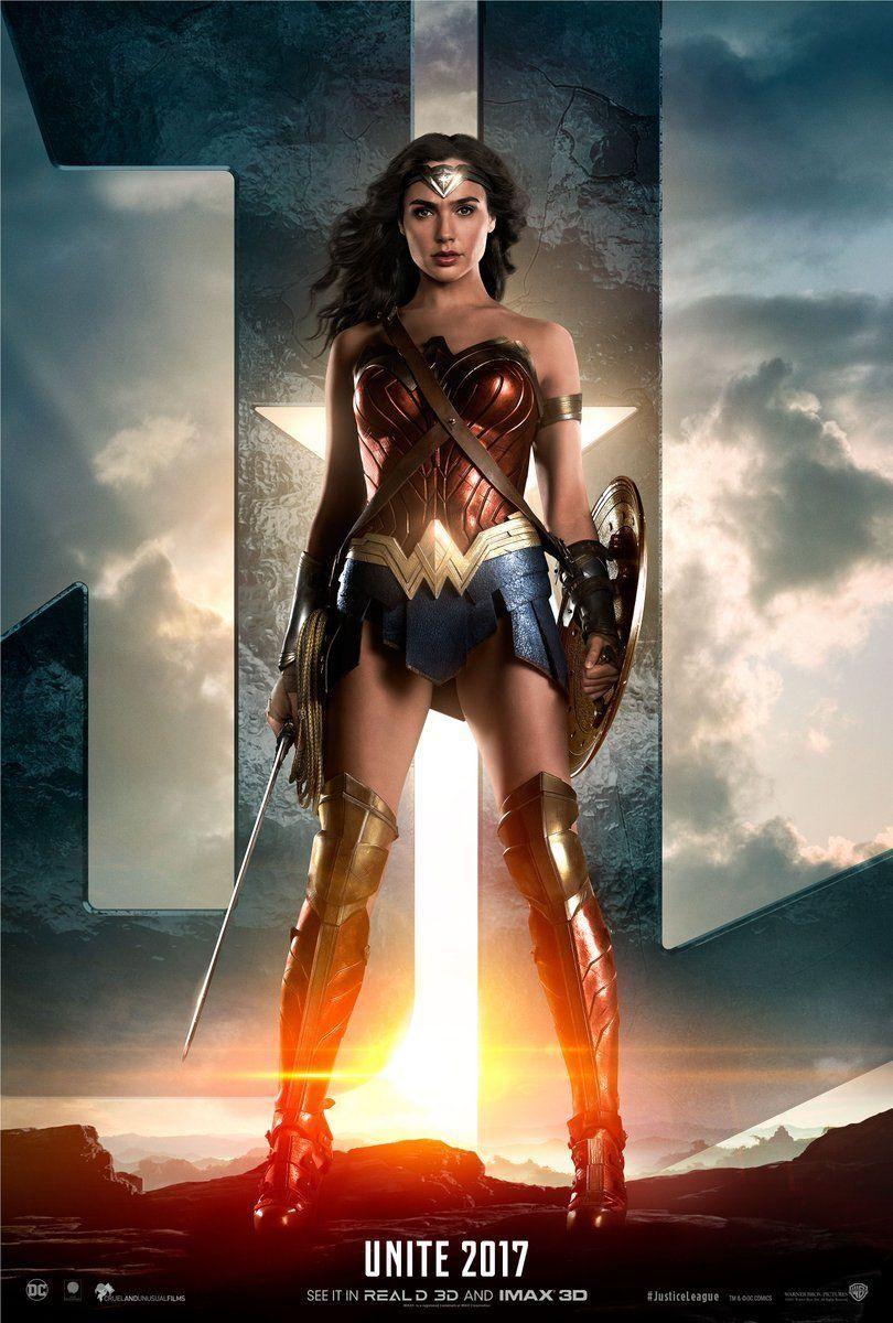 Wonder Woman Actress Gal Gadot Latest HOT Photo & Stills