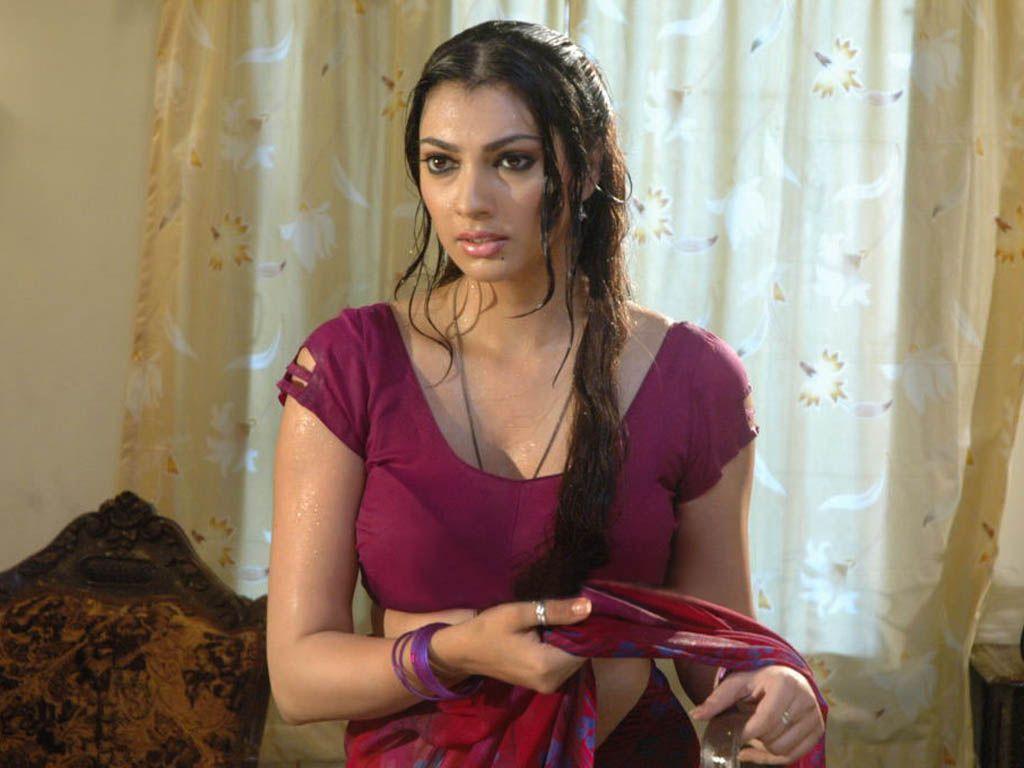 Yukta Mookhey Sexy Stills
