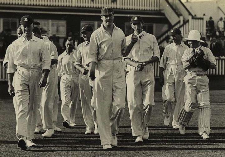 100 Iconic Cricket Photos That Every Fan Should See