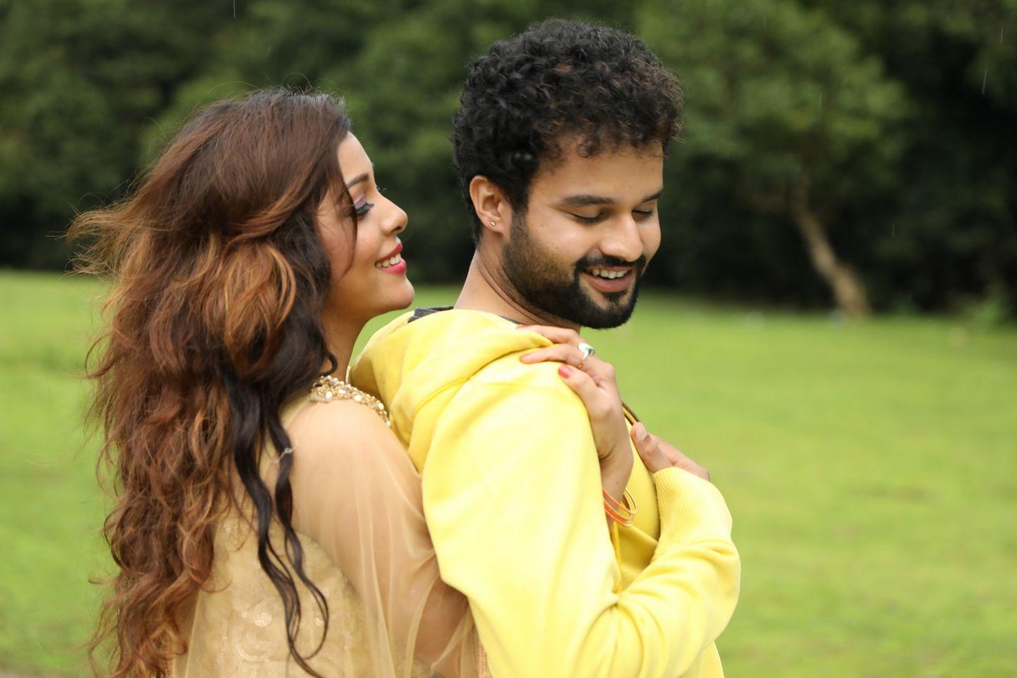 2 Friends Telugu Movie Latest Stills & Posters