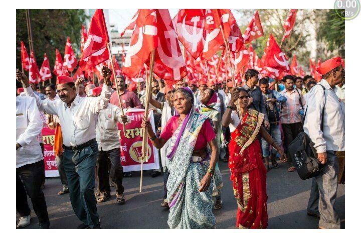 50000 Farmers Walked 180kms Asking for the Rightful Compensation for their crop