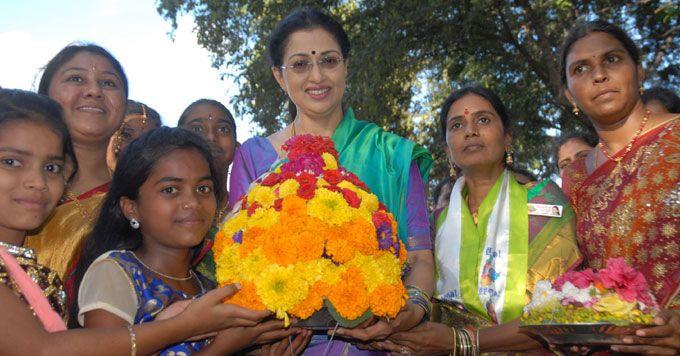 Actor Gautami Participates Bathukamma Fest at Borgaon Photos