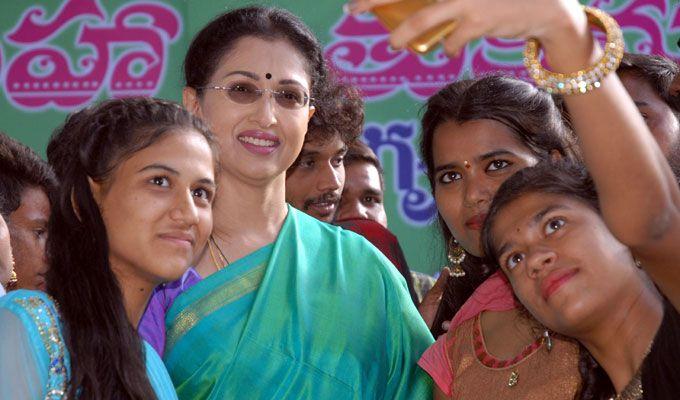 Actor Gautami Participates Bathukamma Fest at Borgaon Photos