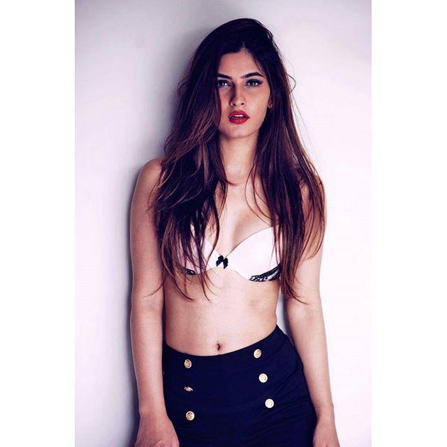 Actress & Model Karishma Sharma Never Seen Hot & Spicy Photos Collections