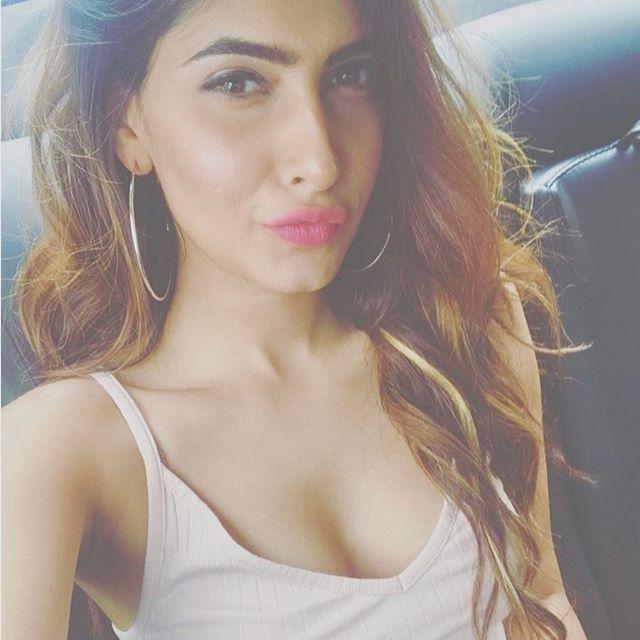 Actress & Model Karishma Sharma Never Seen Hot & Spicy Photos Collections