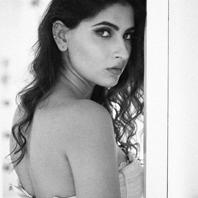 Actress & Model Karishma Sharma Never Seen Hot & Spicy Photos Collections