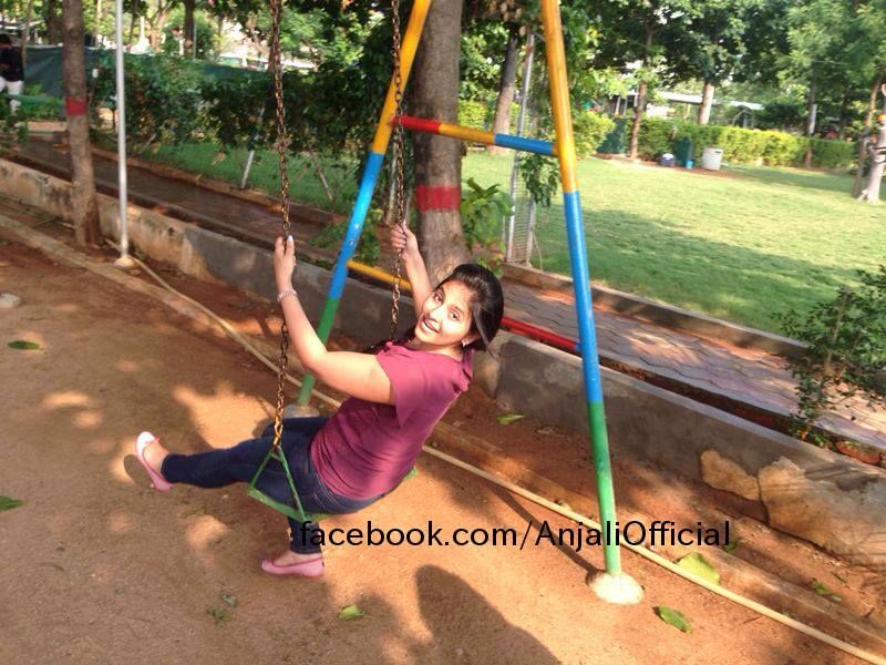 Actress Anjali NEVER SEEN Photos