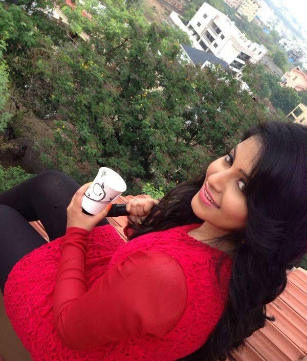 Actress Anjali NEVER SEEN Photos