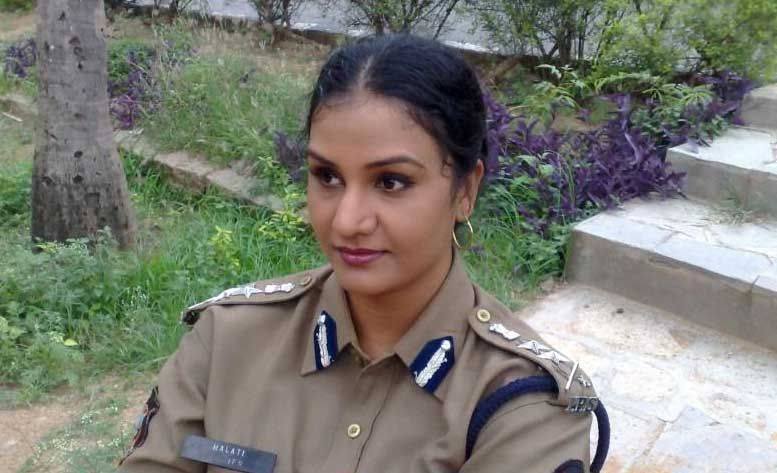 Actress Apoorva Rare Photos