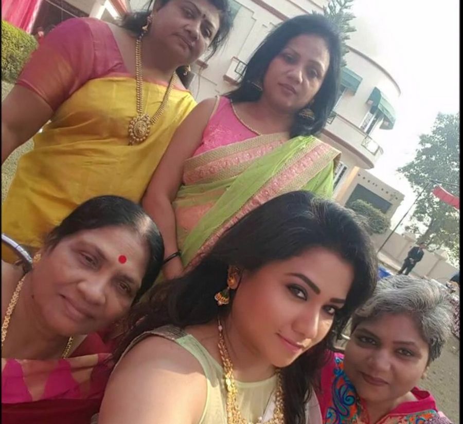 Actress Jyothi Family Unseen Photos