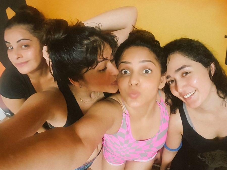 Actress Neetu Chandra NEVER Seen Photos