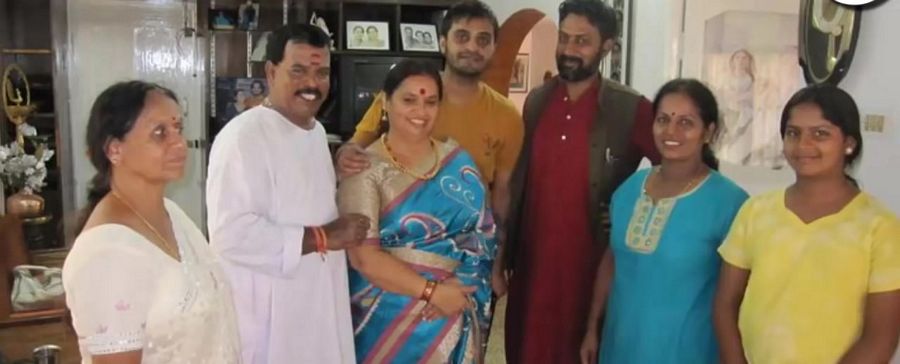 Actress Pavithra Lokesh Family Pictures