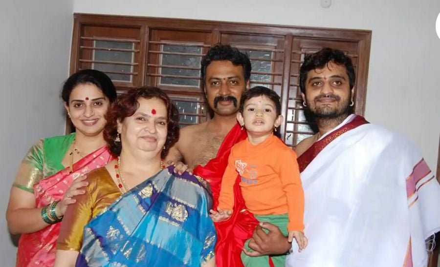 Actress Pavithra Lokesh Family Pictures