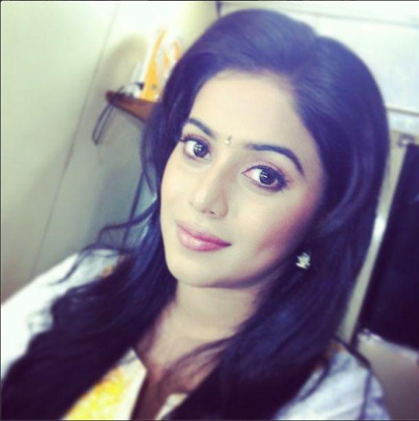 Actress Poorna Real Life Rare & Unseen Leaked Photos