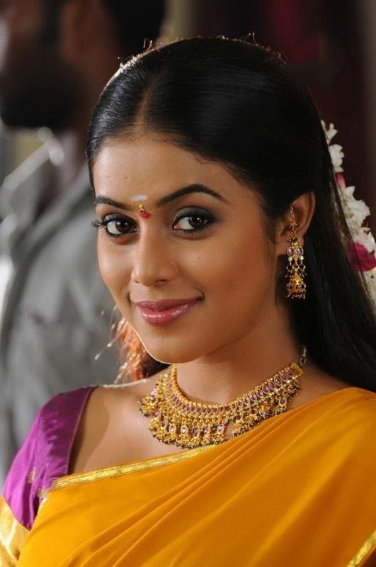 Actress Poorna Real Life Rare & Unseen Leaked Photos