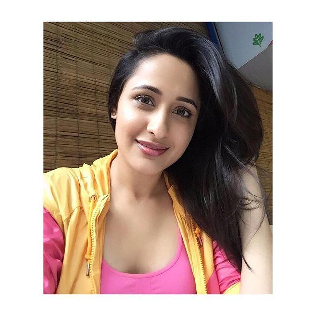 Actress Pragya Jaiswal Rare & UNSeen Photos Collection