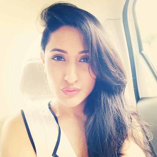 Actress Pragya Jaiswal Rare & UNSeen Photos Collection