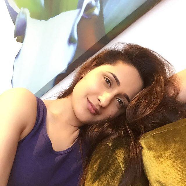 Actress Pragya Jaiswal Rare & UNSeen Photos Collection