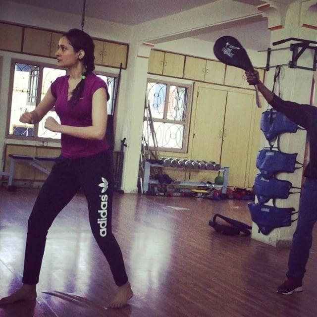 Actress Pragya Jaiswal Rare & UNSeen Photos Collection