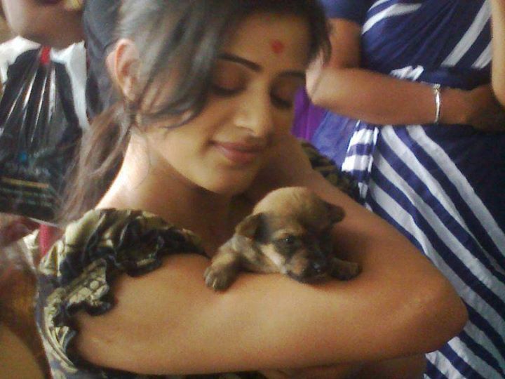 Actress Priyamani Rare Family Photos