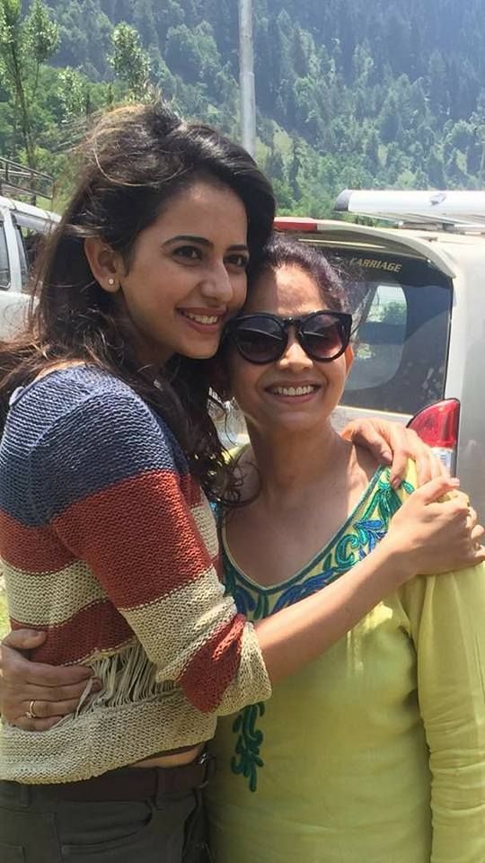 Actress Rakul Preet Singh Unseen Family Pics