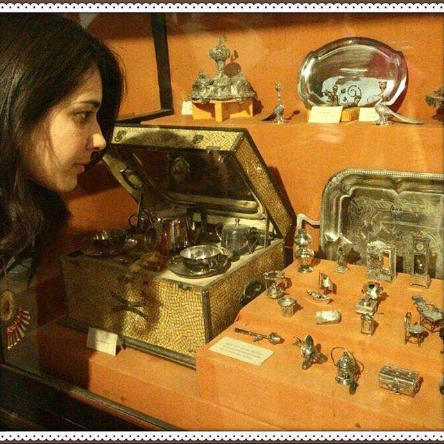 Actress Rashi Khanna Rare & Unseen Photos Collections!