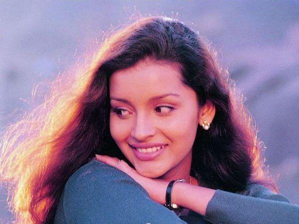 B'DAY Special: Actress Renu Desai Rare & Unseen Photos