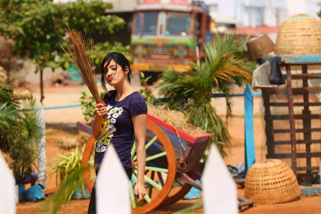 Actress Richa Panai Stills at Brundavanamadi Andaridi Movie