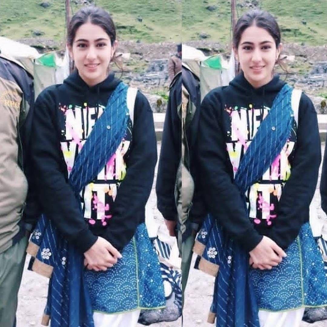 Actress Sara Ali Khan Latest Hot & Spicy Photos 2017