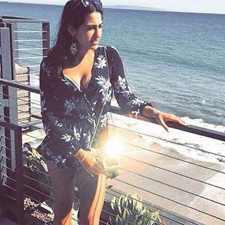 Actress Sara Ali Khan Latest Hot & Spicy Photos 2017