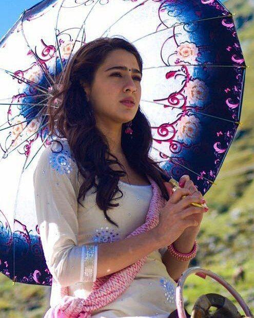 Actress Sara Ali Khan Latest Hot & Spicy Photos 2017