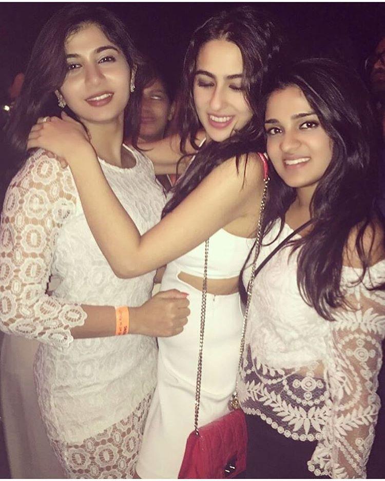 Actress Sara Ali Khan Latest Hot & Spicy Photos 2017