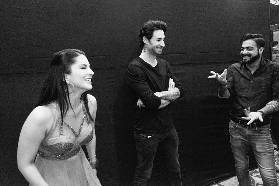 Actress Sunny Leone Latest 2017 UNSEEN Photos